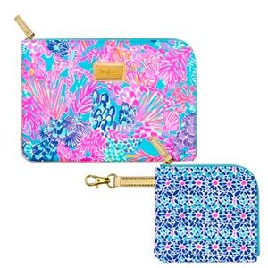 PRISTINE Lilly Pulitzer Splendor in the Sandprint Tablet tech set with pouch